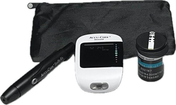 ⁦מד סוכר דגם Accu-Chek⁩ – תמונה ⁦2⁩